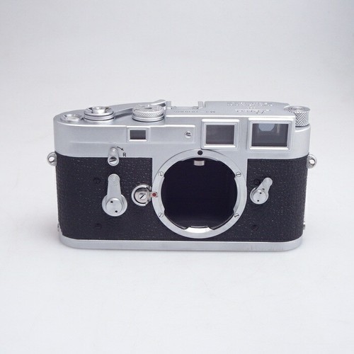 Leica silver chrome - m3,